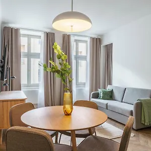 4* شقة فندقية Limehome Halkova
